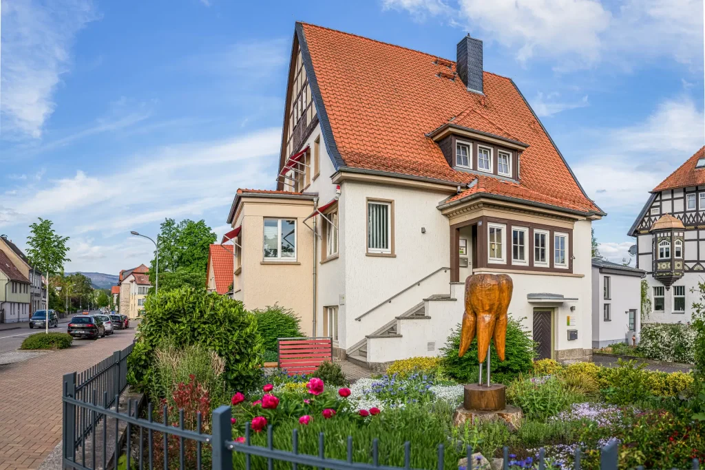 Praxis Zahnarzt Naumann & Kollegen in Wernigerode / Hasserode